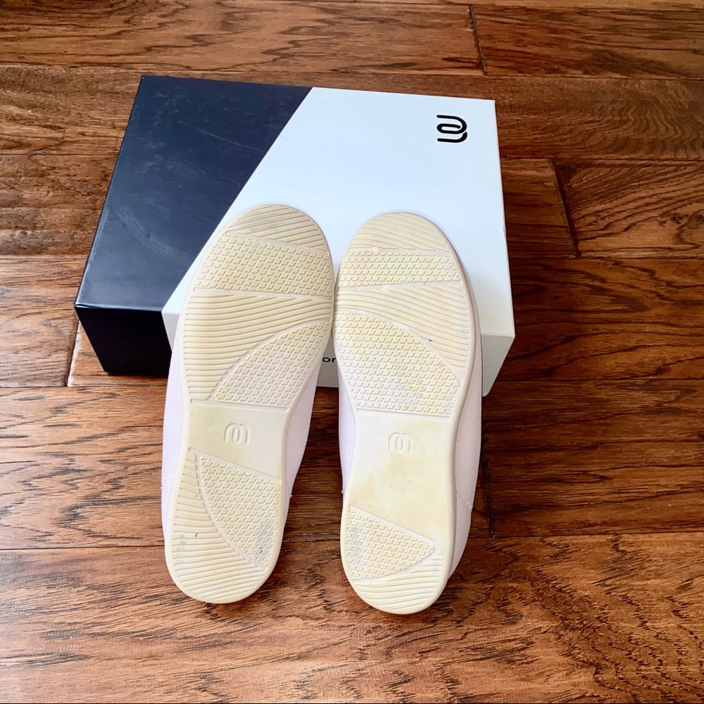 Mahabis flow slippers. - Picture 6 of 10